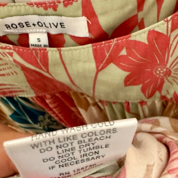 Anthropologie - Rose & Olive Tropical Floral Tank Top - Picture 5 of 6